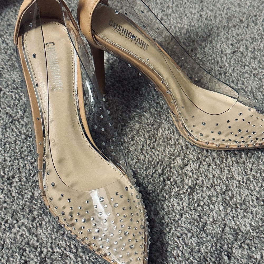 Clear Pumps with shimmery Rhinestones